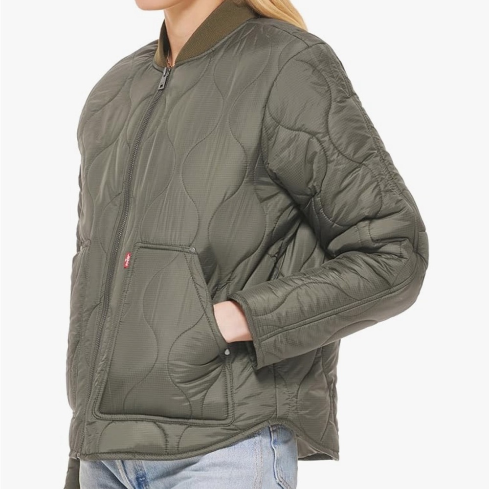 Levi’s Quilted Sage Puffer - Size S - Picture 3 of 8